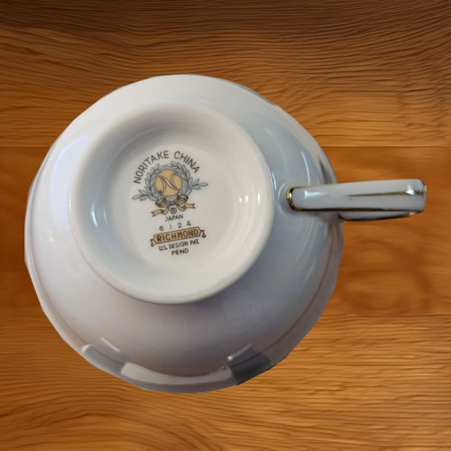 Noritake Richmond Teacup & Saucer Set of Four – Gold Encrusted Japan China (Pattern 6124)