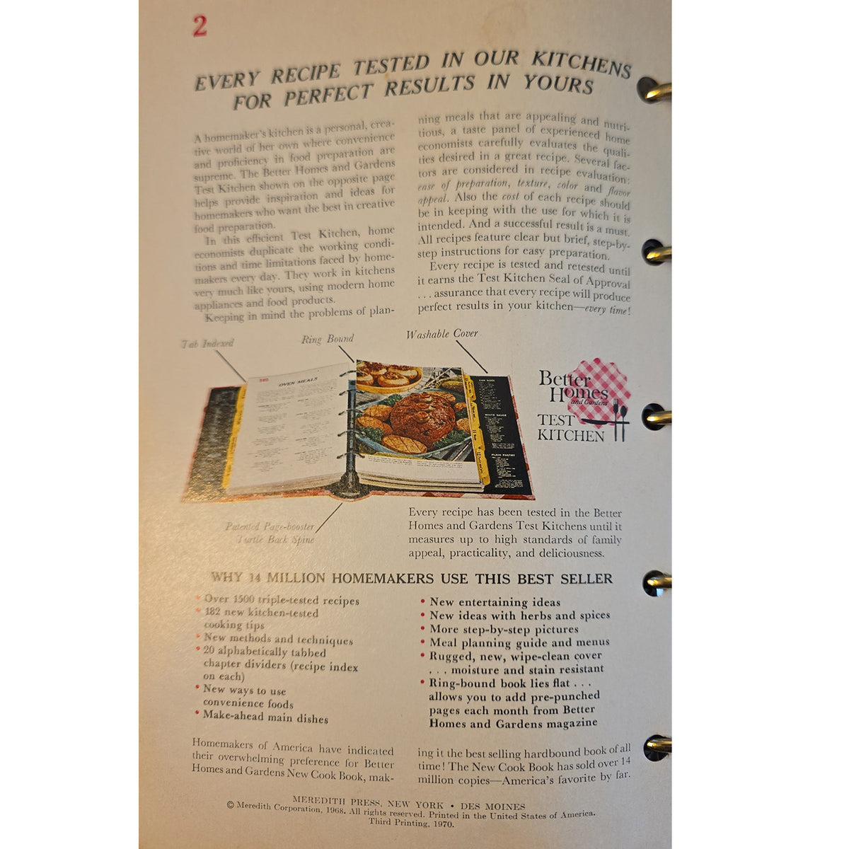 Better Homes and Gardens New Cook Book 1970 Gold Five Ring Binder Near Fine