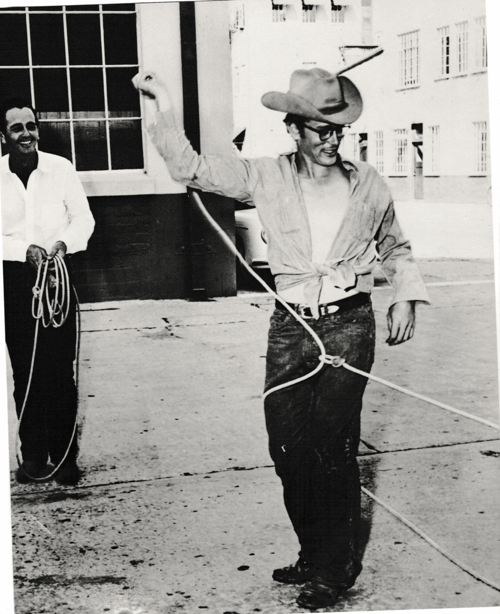 Nostalgic photo James Dean – rare and collectible book from Deb’s Rare Books